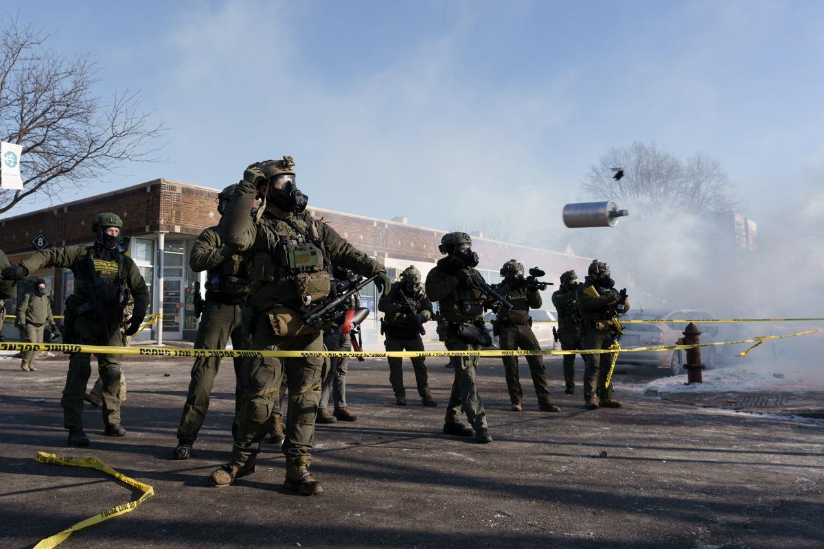 Moški, ki so ga ustrelili v Minneapolisu, je bil zdravstveni tehnik in vojni veteran