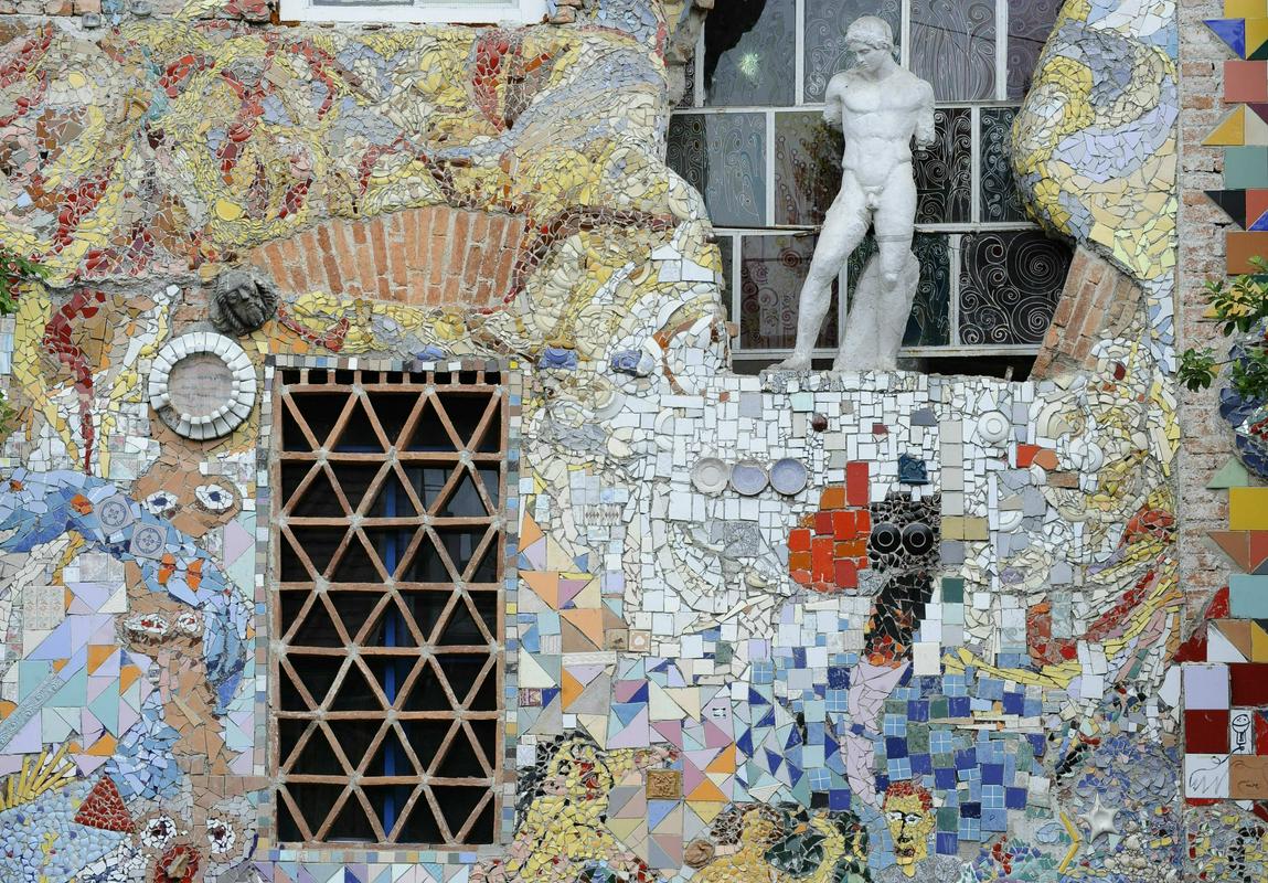 Uporabniki Metelkove: Oznaka varnostno tveganega območja koristi tistim, ki Metelkovo kritizirajo