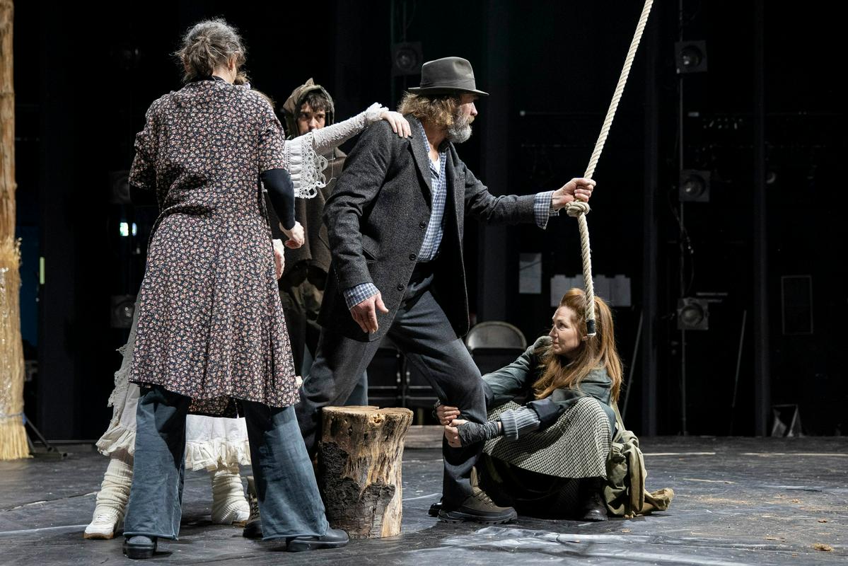 Zajčev Voranc v ljubljanski Drami: "Spektakel, ki nima velikega dogodka, ima pa zelo močen kontekst"