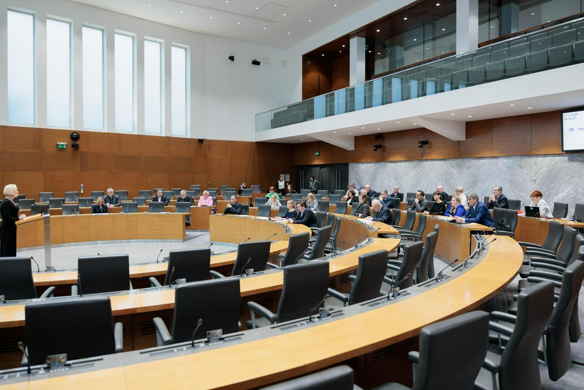 Pomoč elektrointenzivnim podjetjem in zapiranje premogovnika Velenje pred poslanci