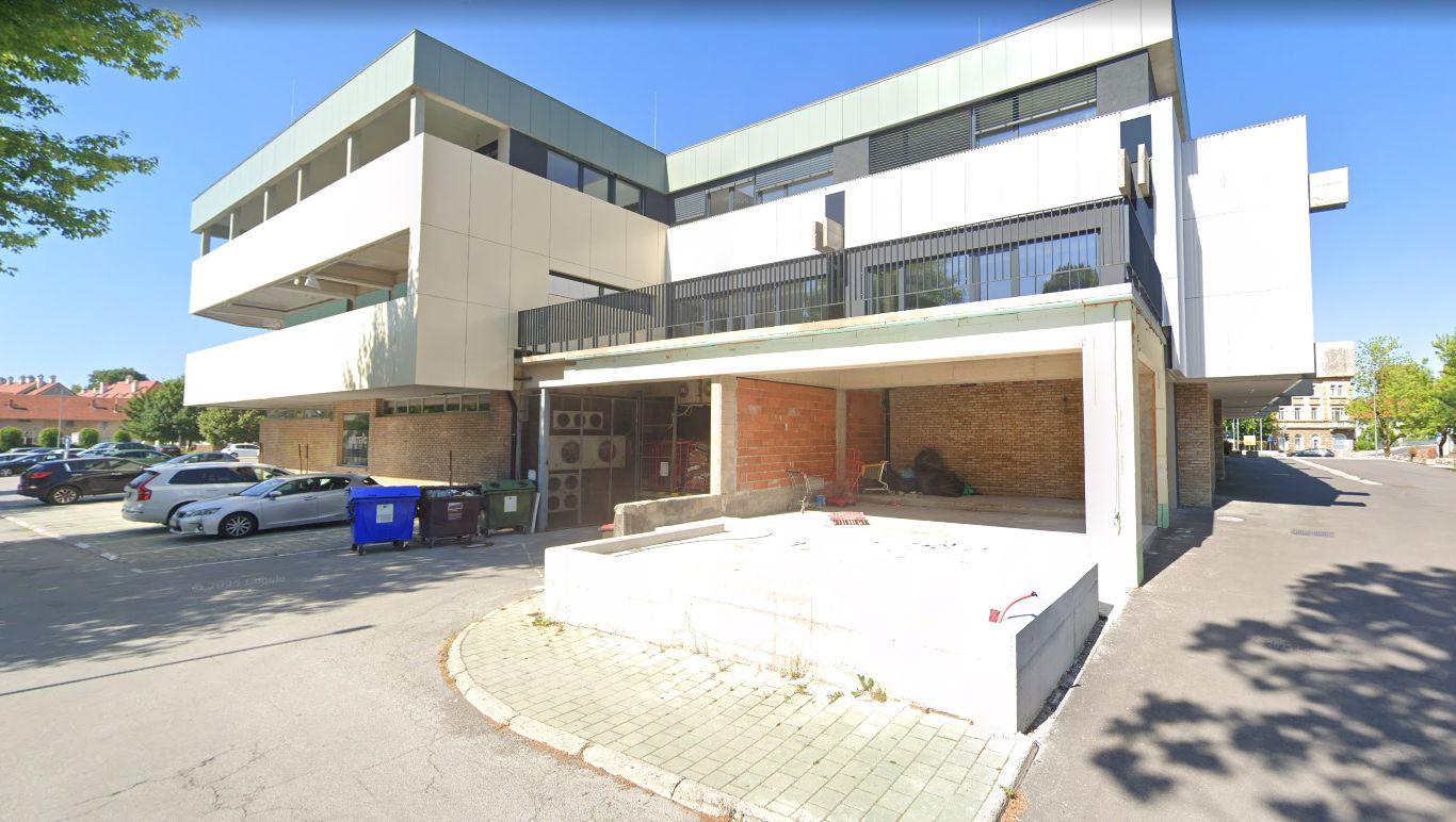 Nad družbo Nama Kočevje sodišče sprožilo postopek prisilne poravnave. Kaj bo s stanovanji?