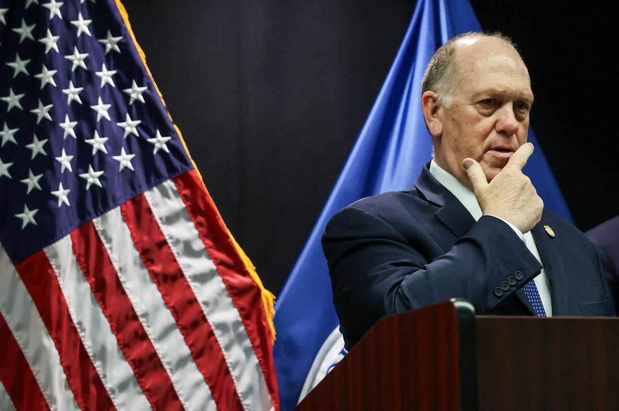 Vodja urada za meje Homan: "Tukaj smo, da ponovno vzpostavimo red in mir"