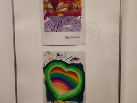 Osnutki poštnih znamk, nastali na delavnici Pionirskega doma Foto: Tanja Mojzer