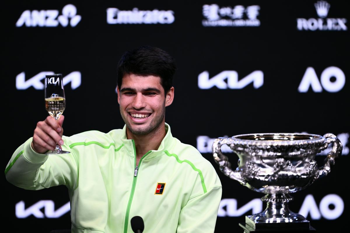 Alcaraz tudi simbolično med legende, kjer že zdavnaj kraljuje Đoković