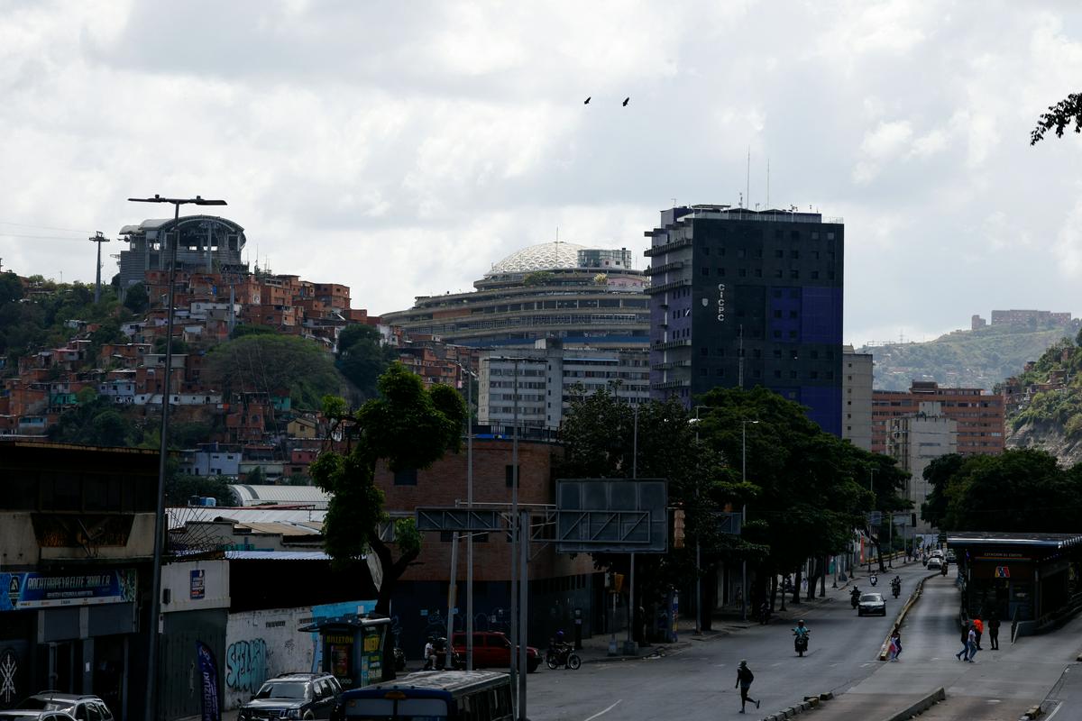 Iz venezuelskih zaporov izpustili 300 političnih zapornikov