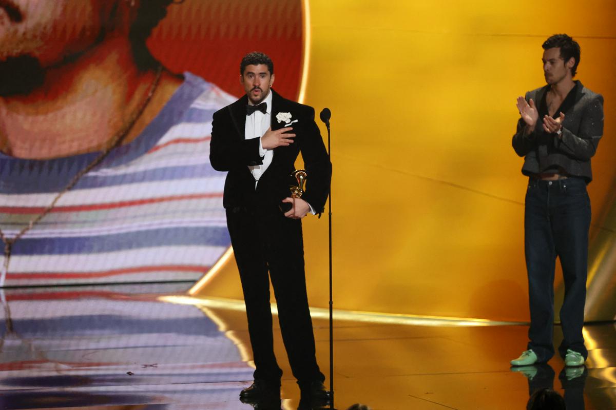 Bad Bunny se je z grammyjem za album leta vpisal v zgodovino