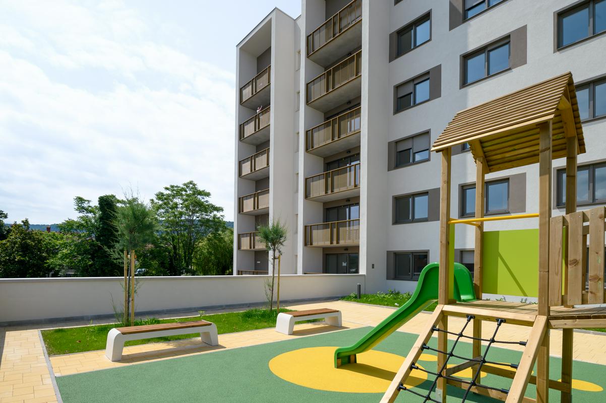 V Kopru bi gradili sedem stanovanjskih stolpičev