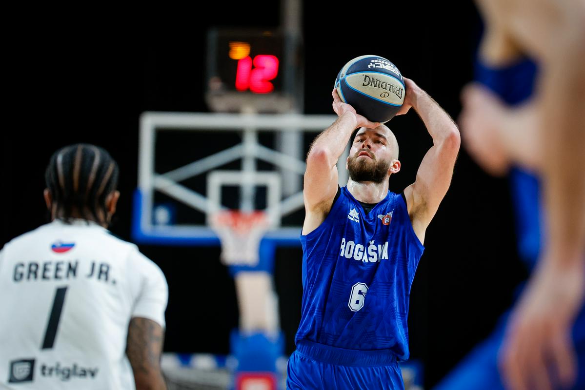 Rogaška z vsega osmimi igralci v Tivoliju presenetila Ilirijo