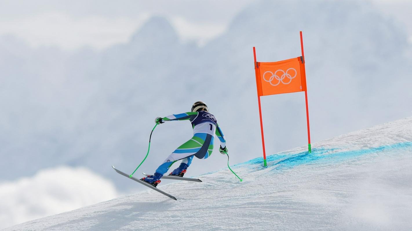 2. dan: Smuk z Ilko Štuhec, v akciji tudi slovenski deskarji in biatlonci