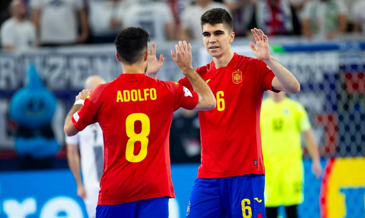 Antonio Perez s hat-trickom zagotovil Španiji osmi naslov v polnih Stožicah