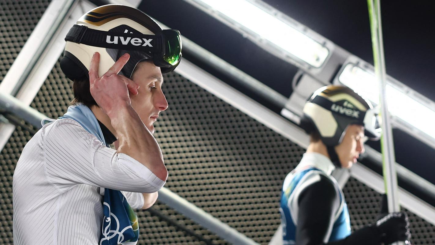 Danes na srednji skakalnici še skakalci; Prevc bi bil zadovoljen že s prvo deseterico