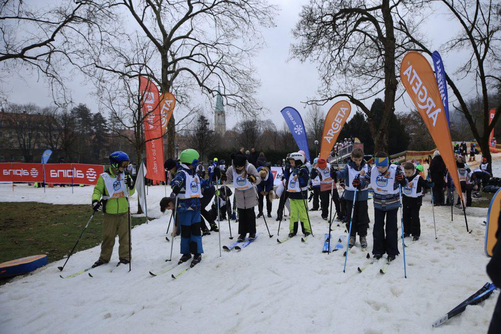 Nov dokaz, da otroci obožujejo zimo in sneg
