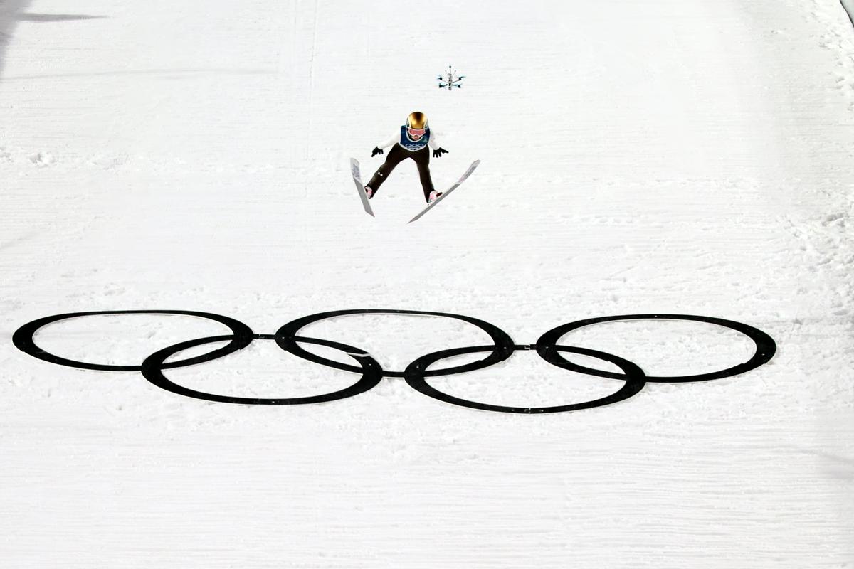 Skakalke ob 18.45 čaka zgodovinska tekma, nova priložnost za Niko Prevc