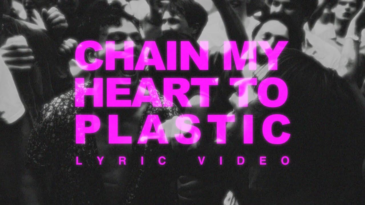 Le Shiv – Chain My Heart to Plastic