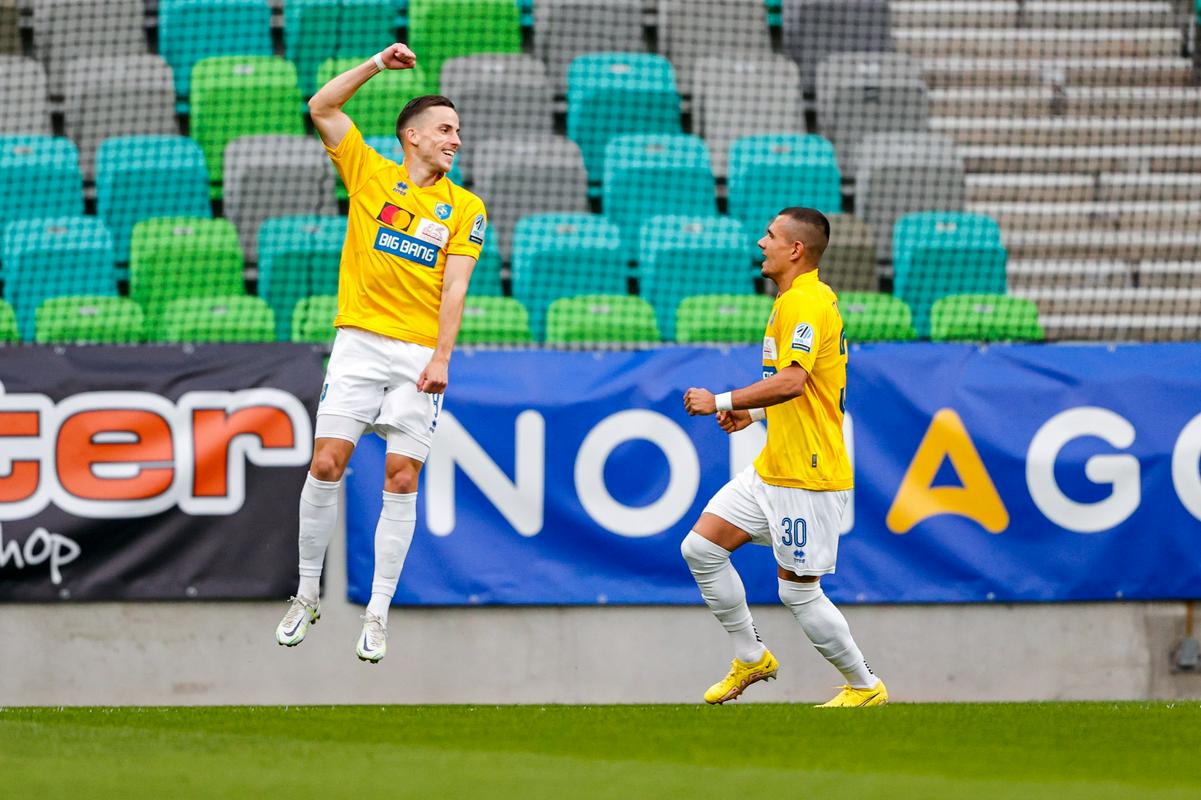 Toibibou tri minute pred koncem zagotovil Bravu zmago