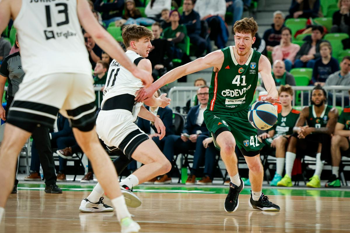 Zmaji dobili mestni derbi in se uvrstili na zaključni turnir Pokala Spar