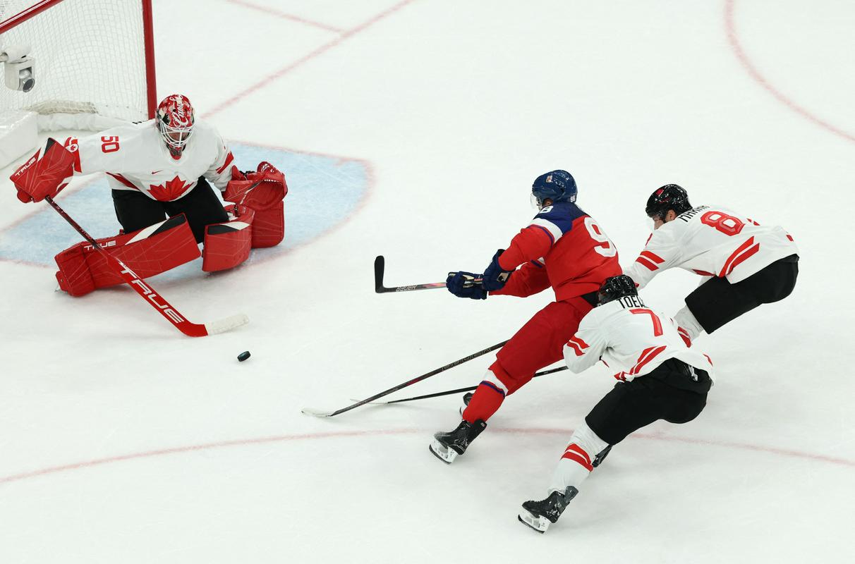 Tudi Čeh Nečas se strinja, da se pravi hokej zdaj šele začenja