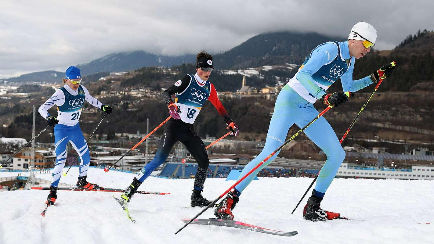 Četrtek na ZOI: v akciji slovenska nordijska kombinatorca, zaključek ženskega hokejskega turnirja