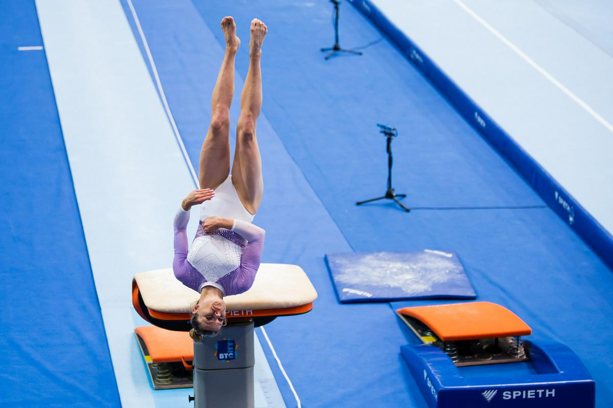 Teja Belak na stopničkah v Cottbusu 