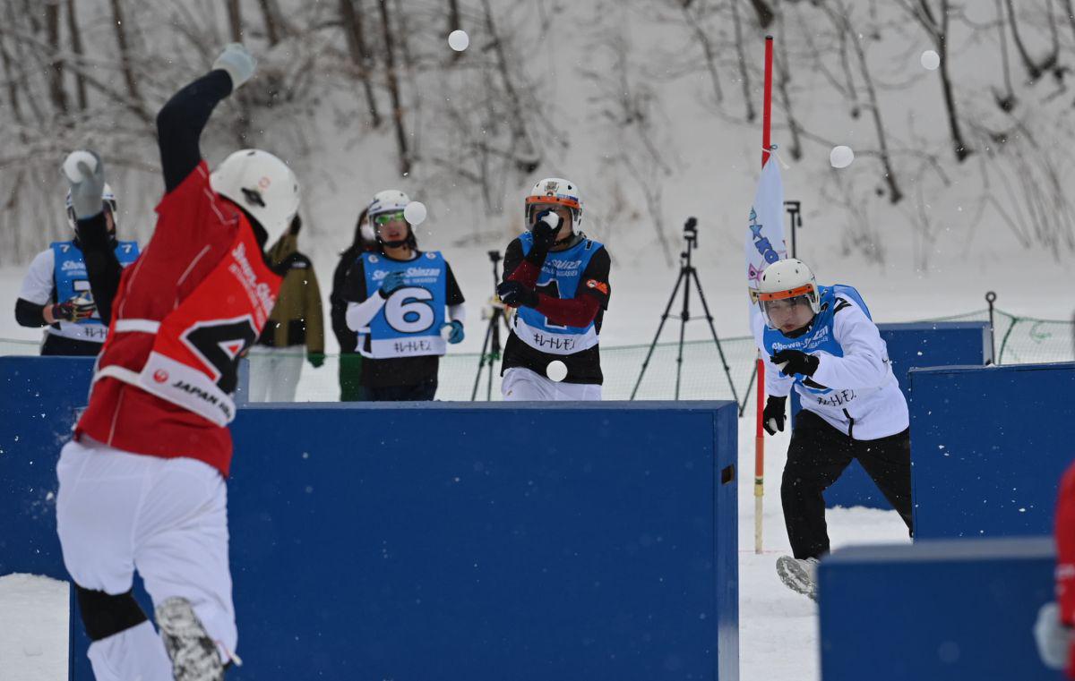 Snežne kepe kot resen šport: Japonci sanjajo o olimpijskem kepanju