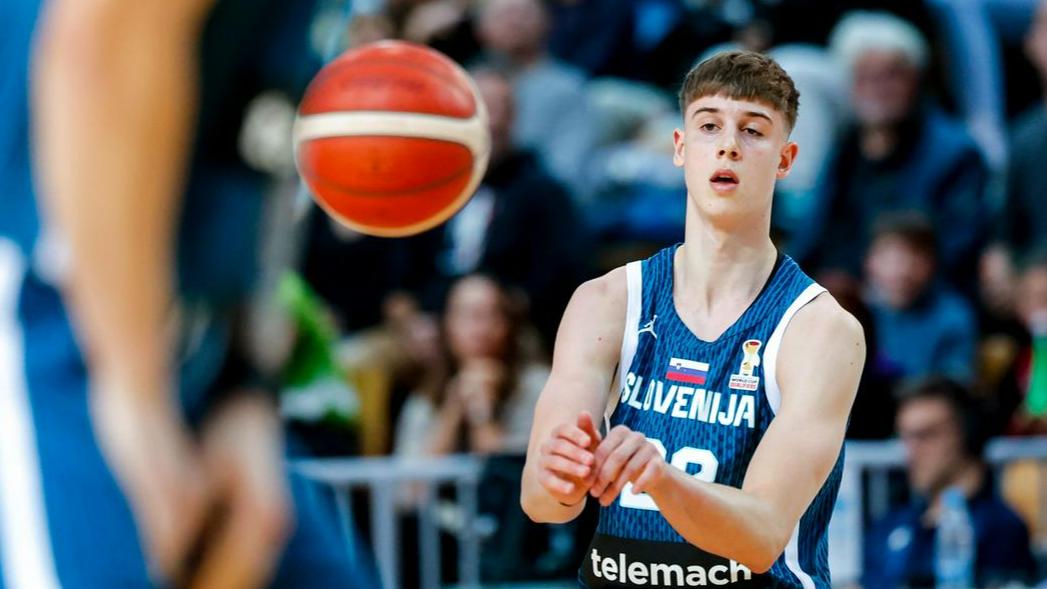 Joksimović z Baskonio dvignil španski, Dragić pa s Splitom hrvaški pokal