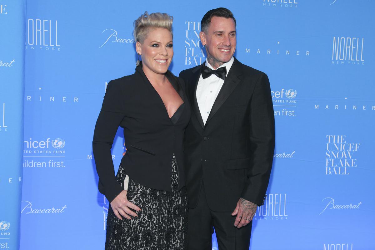 Pink o govoricah, da se je ločila: "Res? Nisem vedela, da sem ločena."