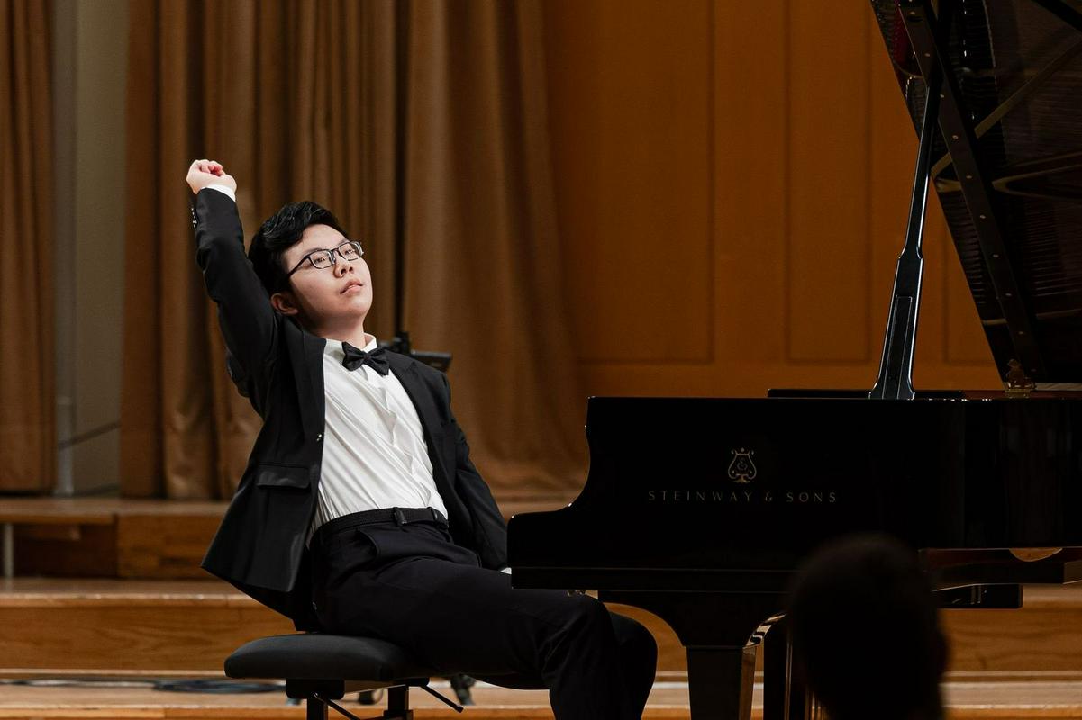 Zadnje dejanje: veliki finale mednarodnega klavirskega tekmovanja v Ljubljani