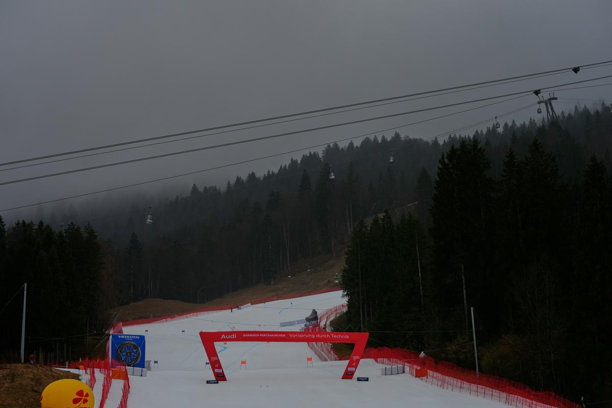 Moški superveleslalom v Garmischu odpovedan