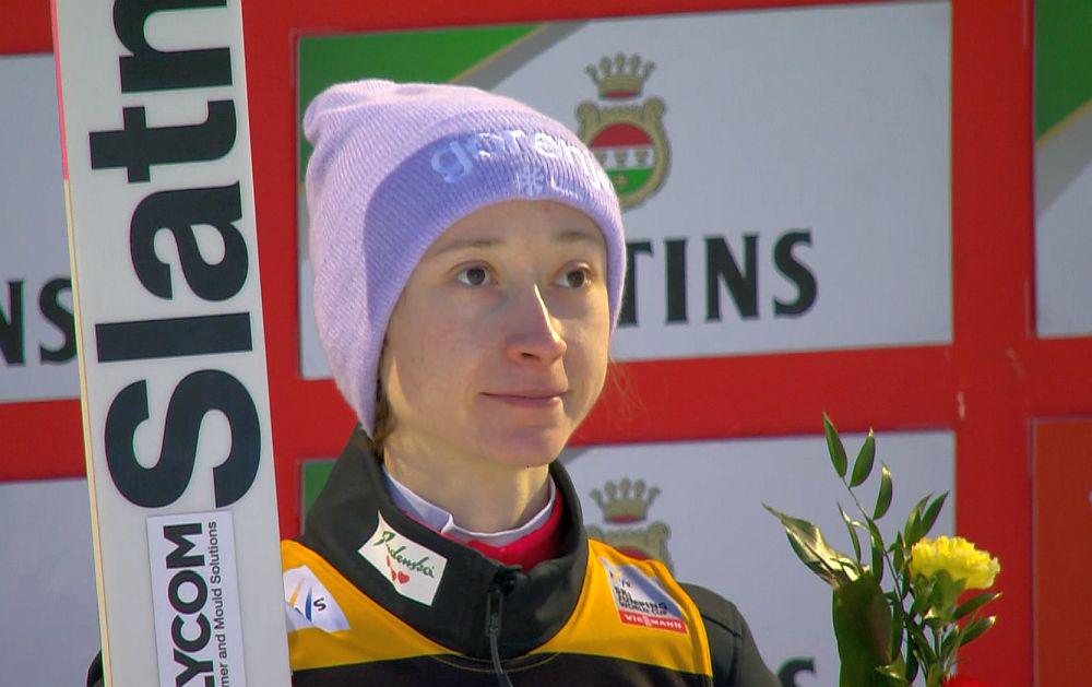 Nika Prevc ob 9.45 v Lahtiju po rekordno 16. zmago v sezoni