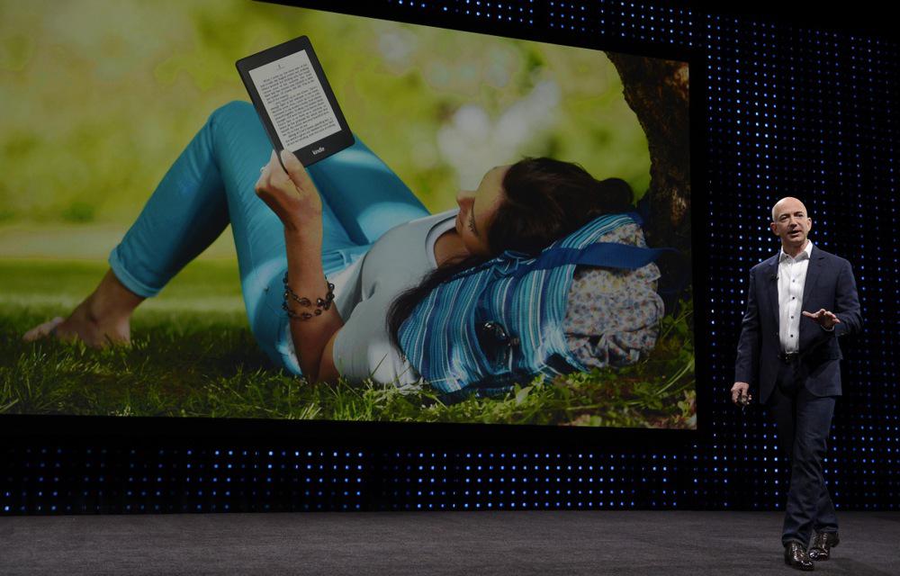 Amazon deležen očitkov, da poskuša trg preplaviti s knjigami, ustvarjenimi z umetno inteligenco