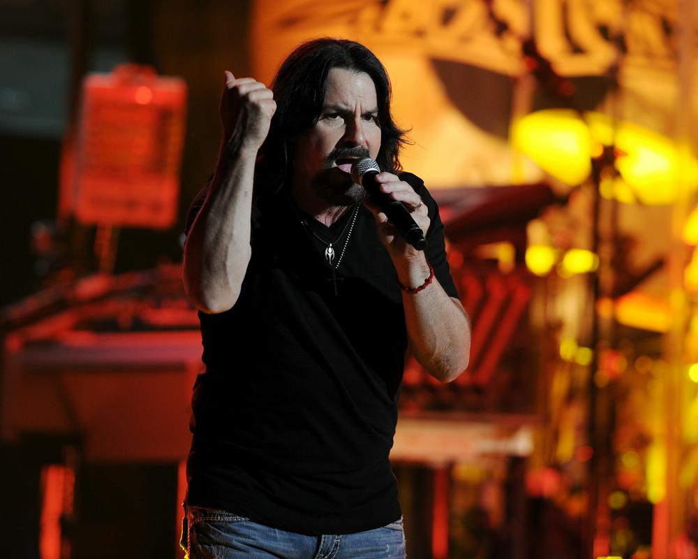 Umrl je Tommy DeCarlo, dolgoletni pevec zasedbe Boston