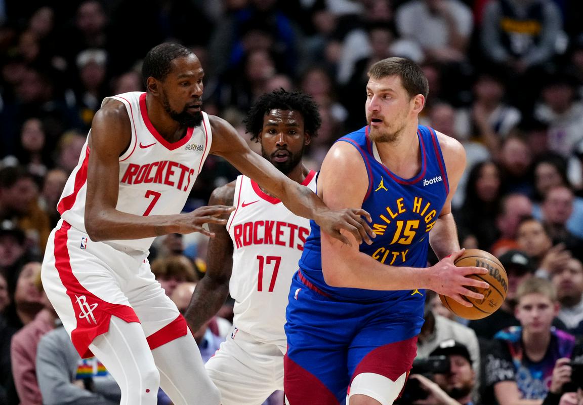 Denver nadigral Houston, Clippersi Minnesoti nasuli kar 153 točk