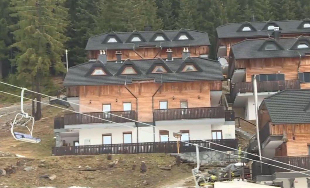 Najdaljša gondolska žičnica pri nas, nihalka na Golte, znova obratuje