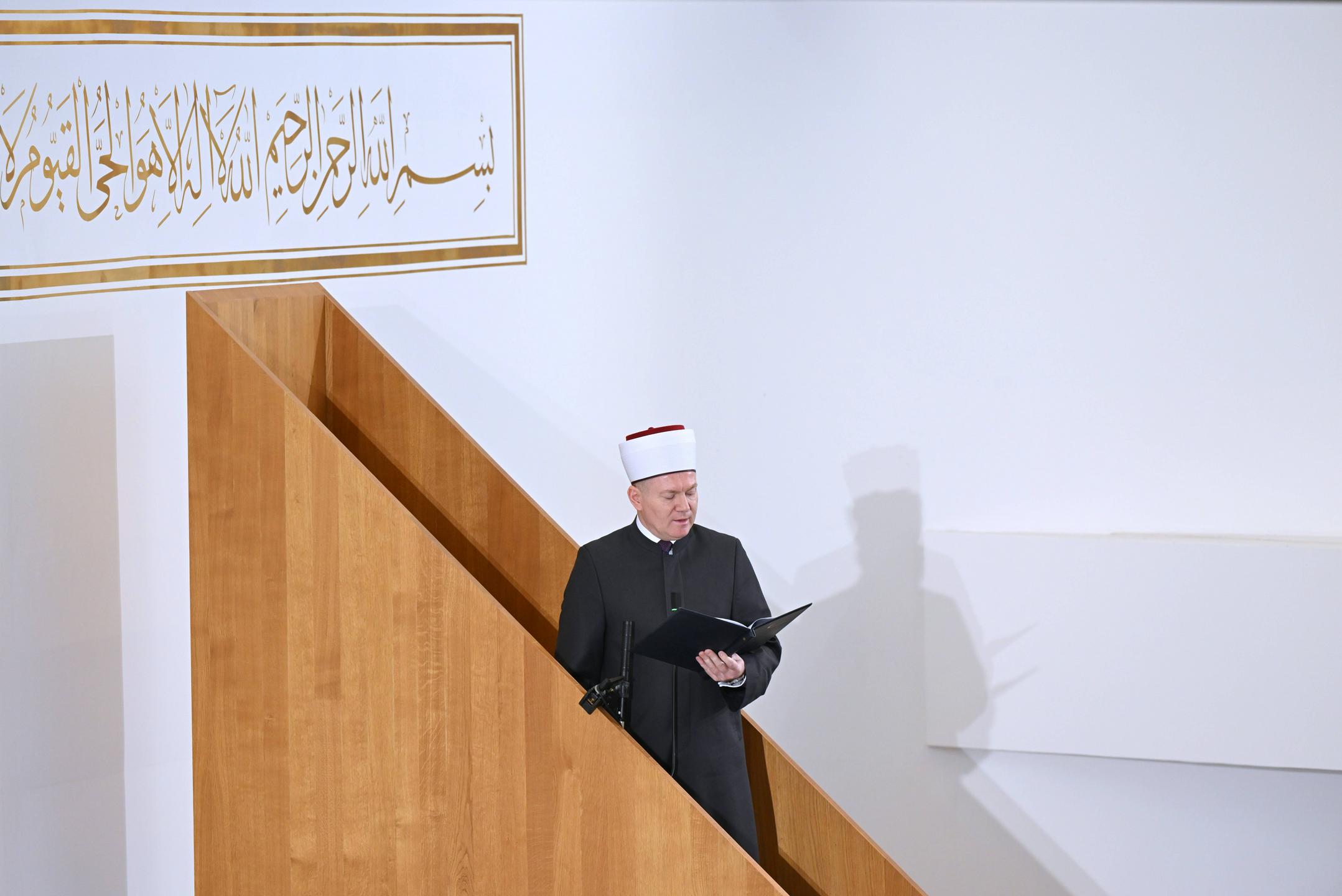 Mufti Porić: "Ne smemo dovoliti, da se v naših srcih ugnezdijo zloba, zavist in sovraštvo."