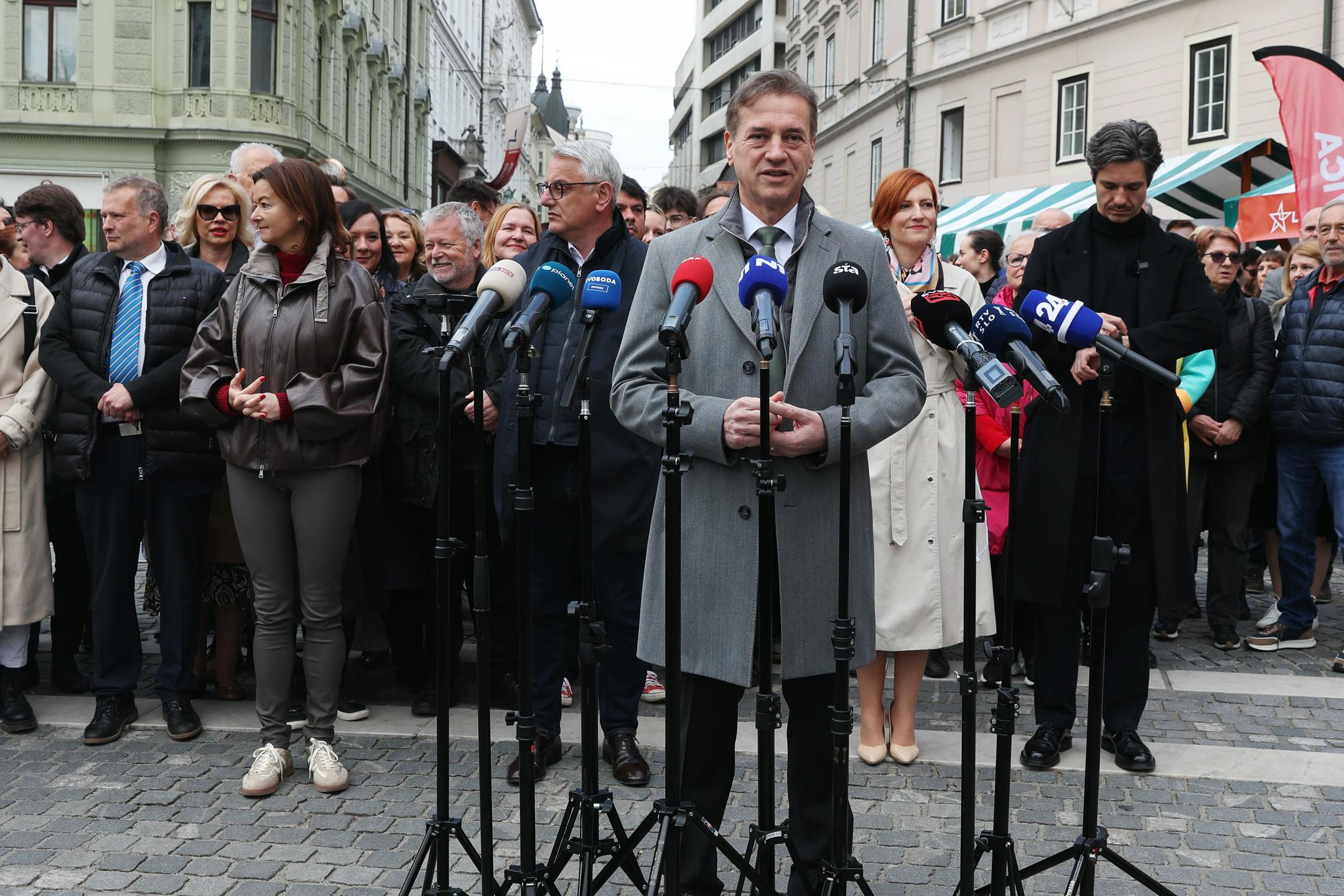 Golob: Slovenija je danes bolj svobodna, varna in stabilna država