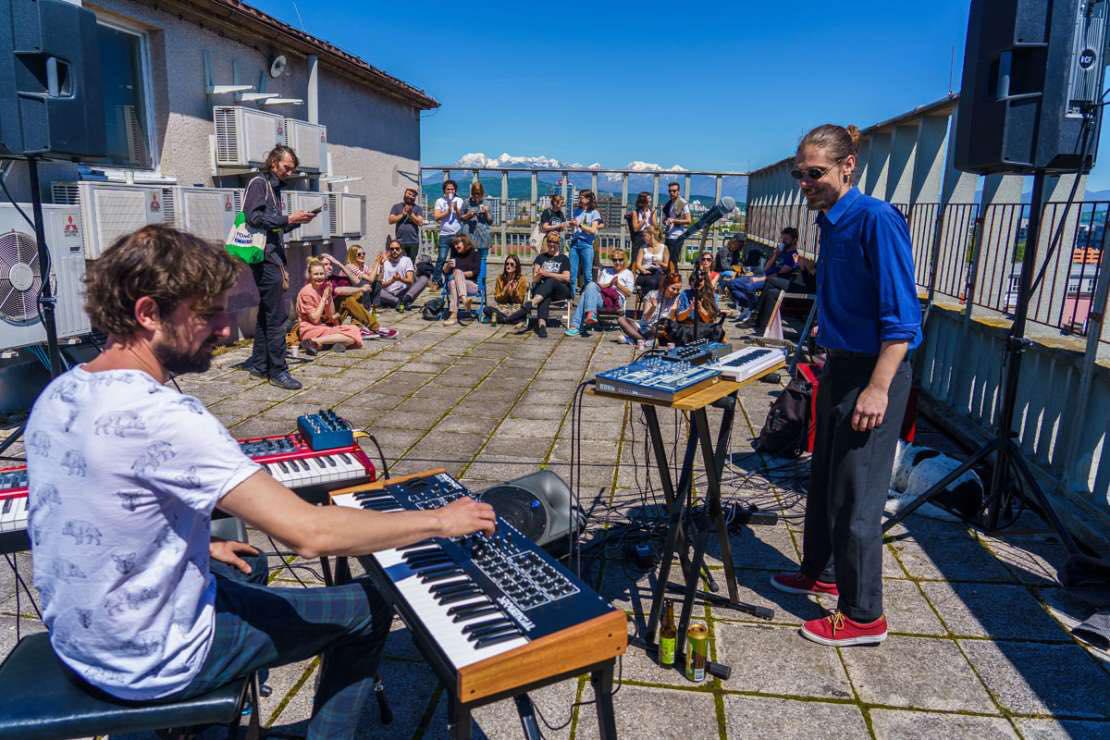 Znova se začenja Kavč festival, "največji samorastniški subkulturni festival v Sloveniji"