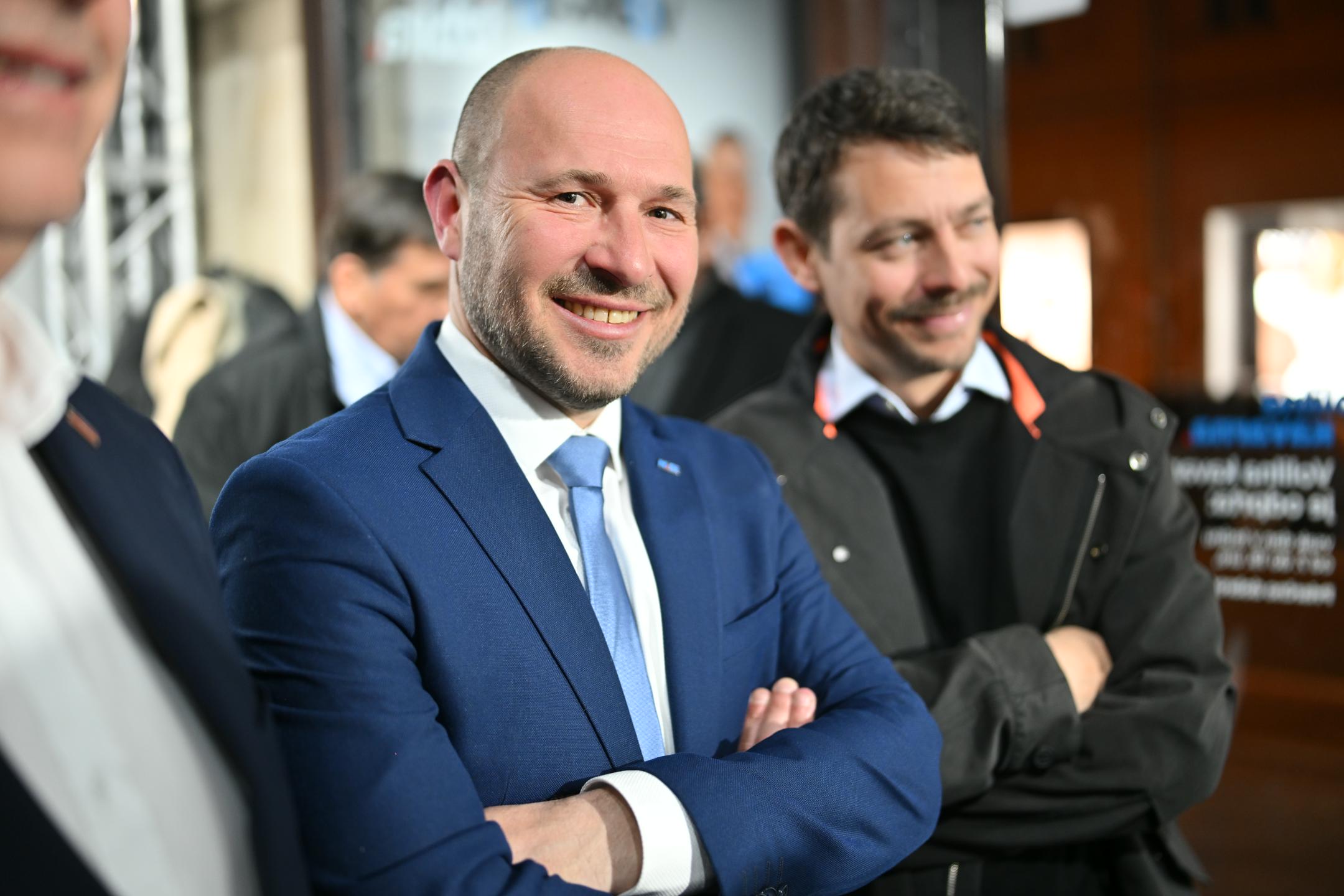 Vrtovec: Upanje za desnosredinsko vlado tli naprej