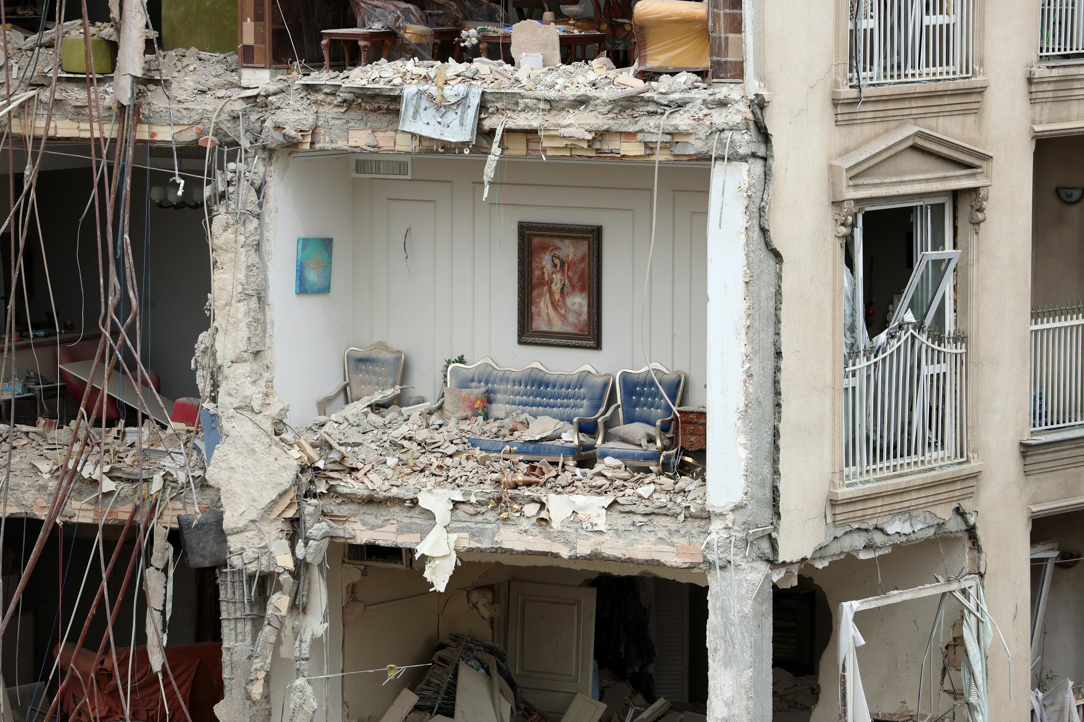 V ameriško-izraelskih napadih na Iran doslej ubitih 208 otrok, kažejo iranski podatki