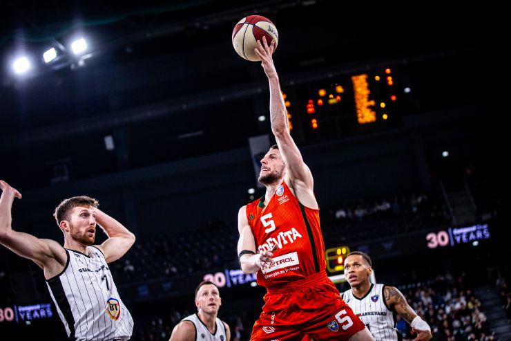 Poraz Cedevite Olimpije v Romuniji; Kansai Helios v polfinalu Lige ABA 2