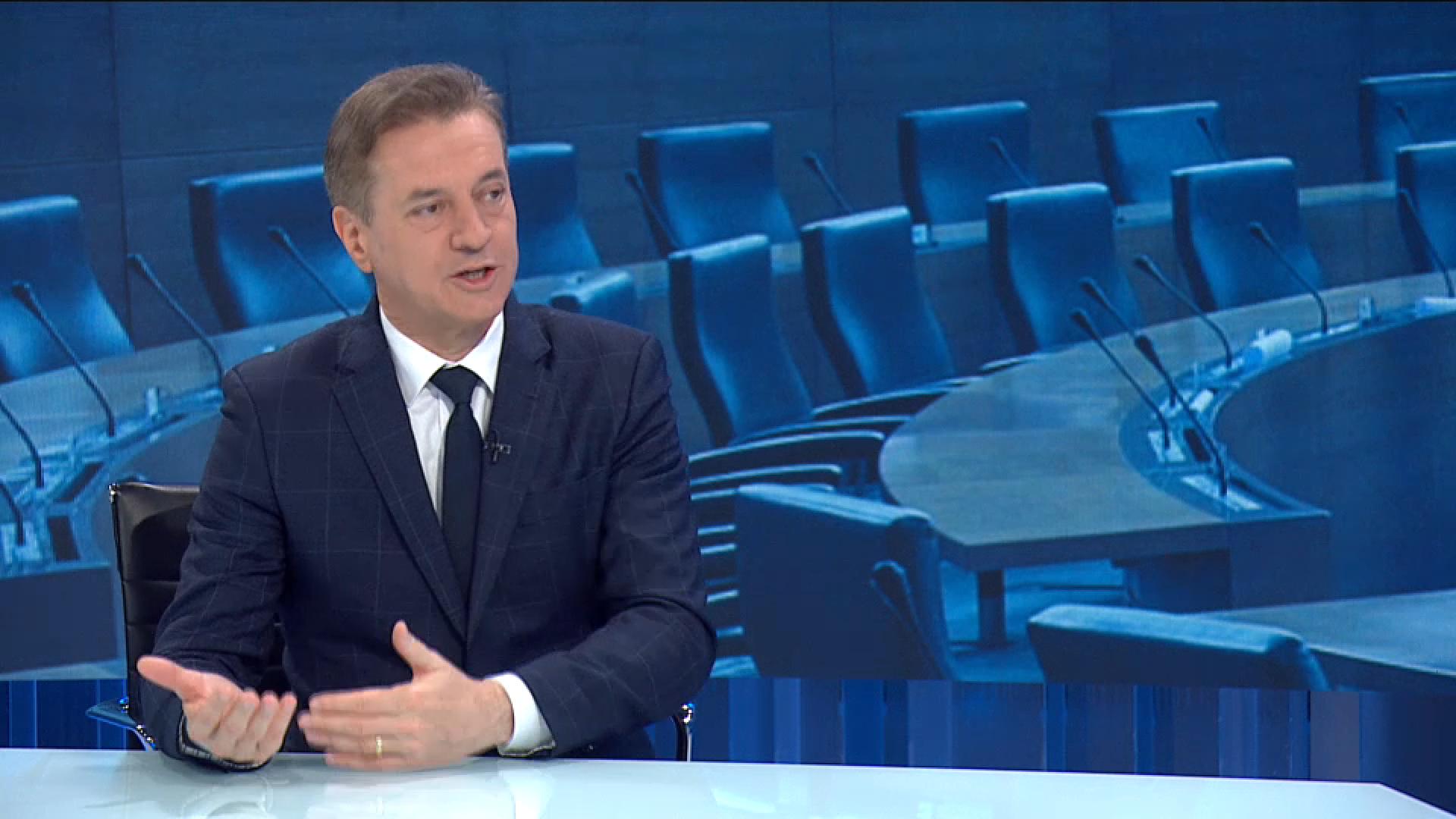 Golob: Želel bi si vlado, ki bi bila uravnotežena