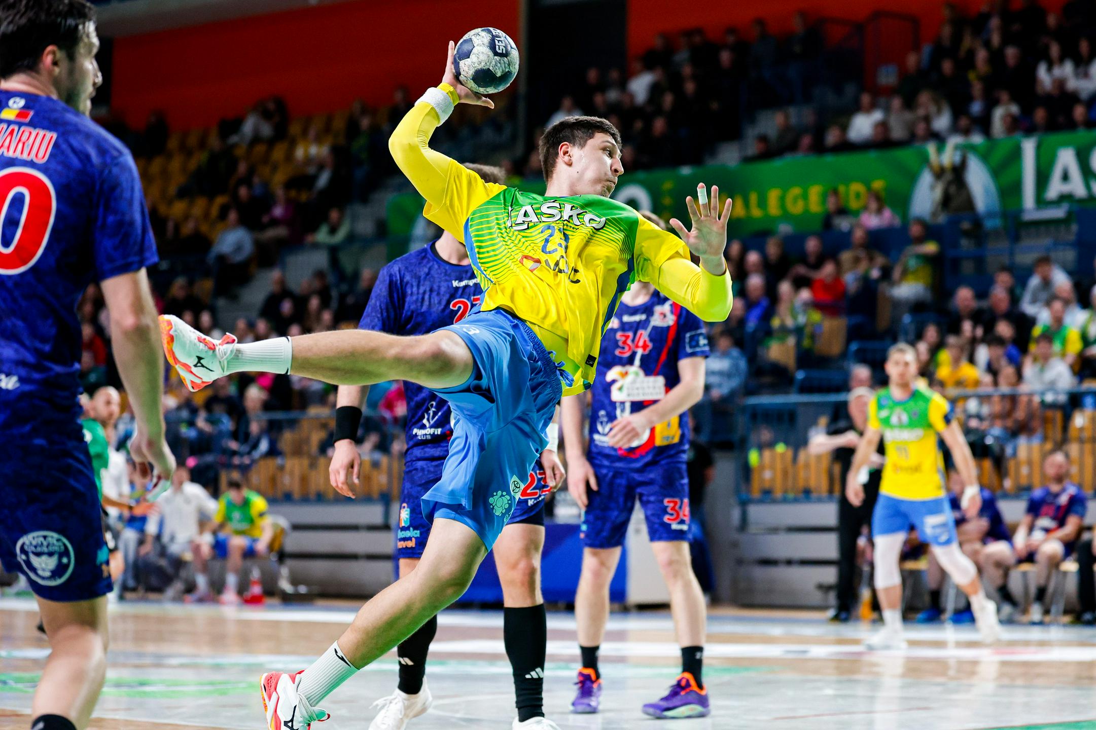 Celjani zanesljivo dobili prvo četrtfinalno tekmo