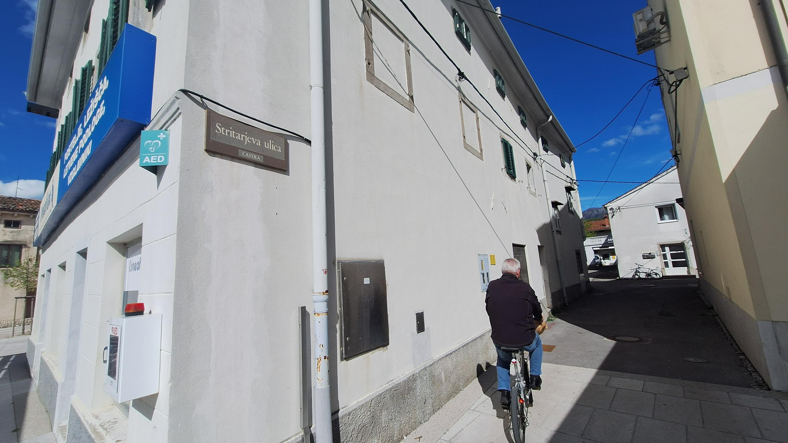 Pred prenovo treh ulic v središču Ajdovščine bo občina organizirala srečanja s stanovalci