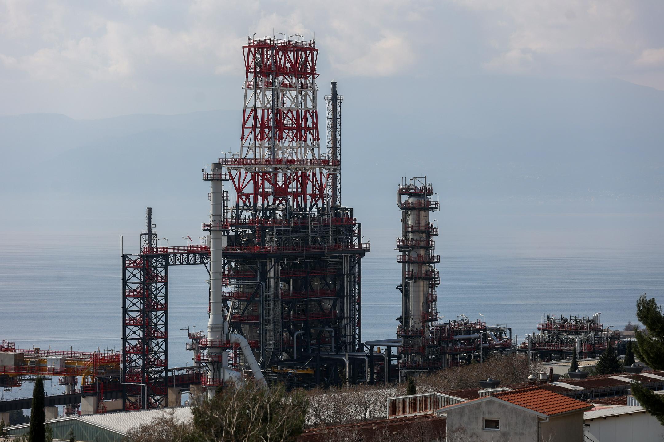 Hvraška vlada sprejela 10. sveženj ukrepov za zaščito pred rastjo cen