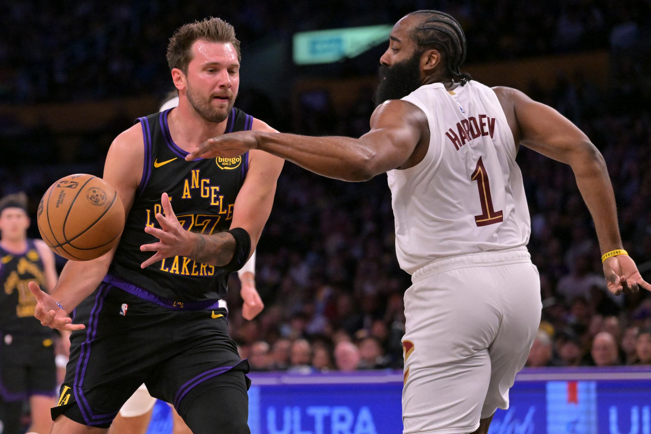 LA Lakers - Cleveland 110:83 (po 3. četrtini, 35 točk Dončića)