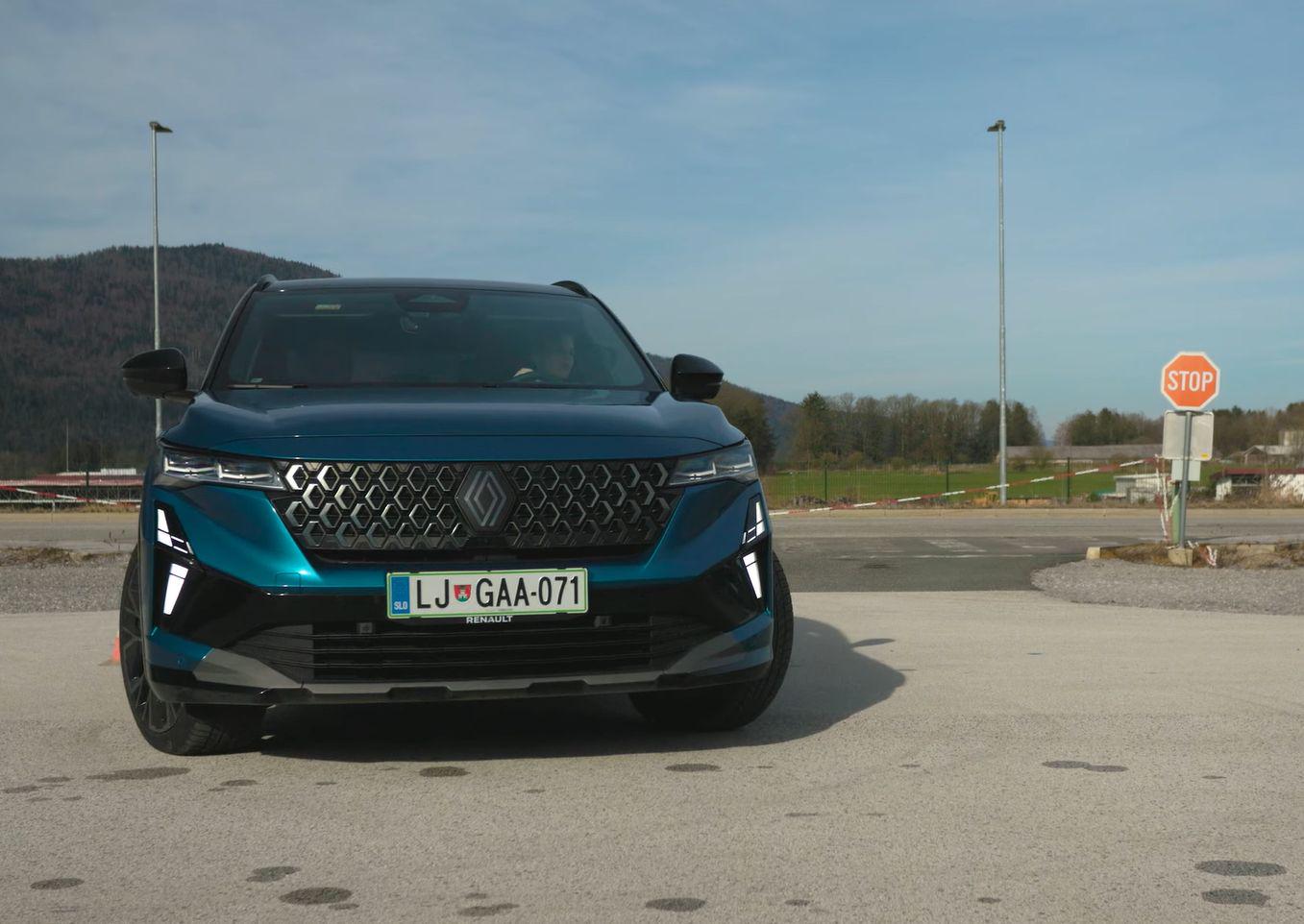 Se doplačilo za štirikolesno krmiljenje splača? Preverili smo na cesti