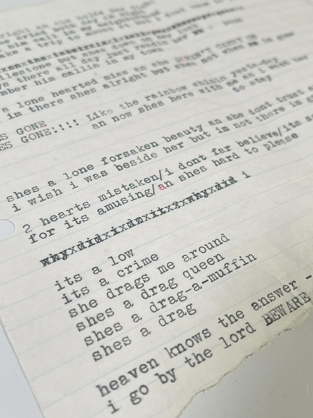 V žepnici Allena Ginsberga se je skrival "izjemno redek" osnutek pesmi Boba Dylana