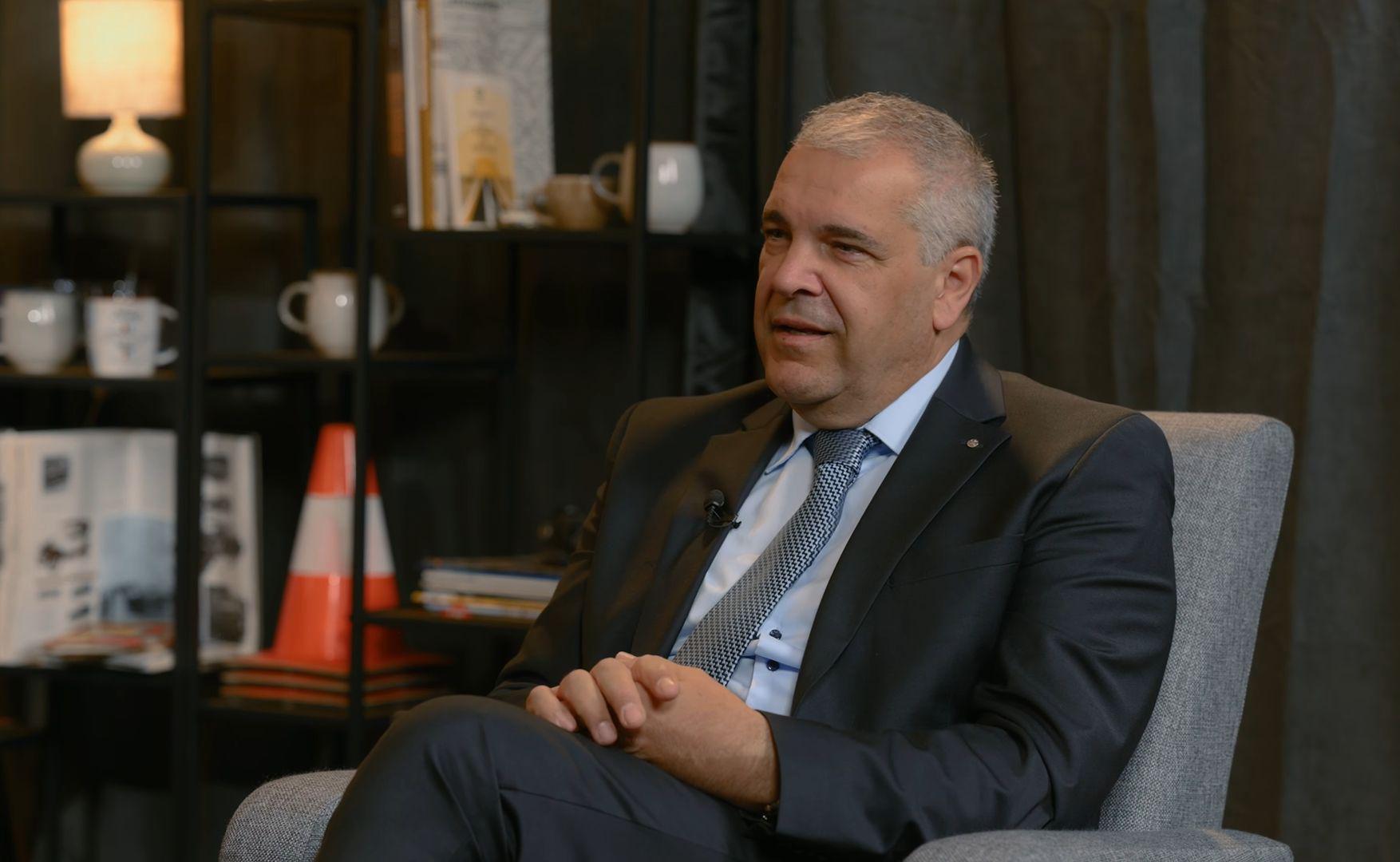 Avtomobilska industrija med elektrifikacijo in negotovostjo