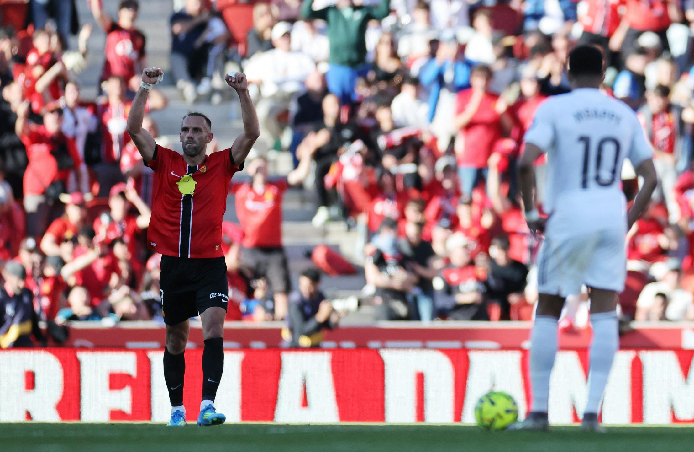 Muriqi šokiral Real v 91. minuti, zvečer Atletico Madrid - Barcelona