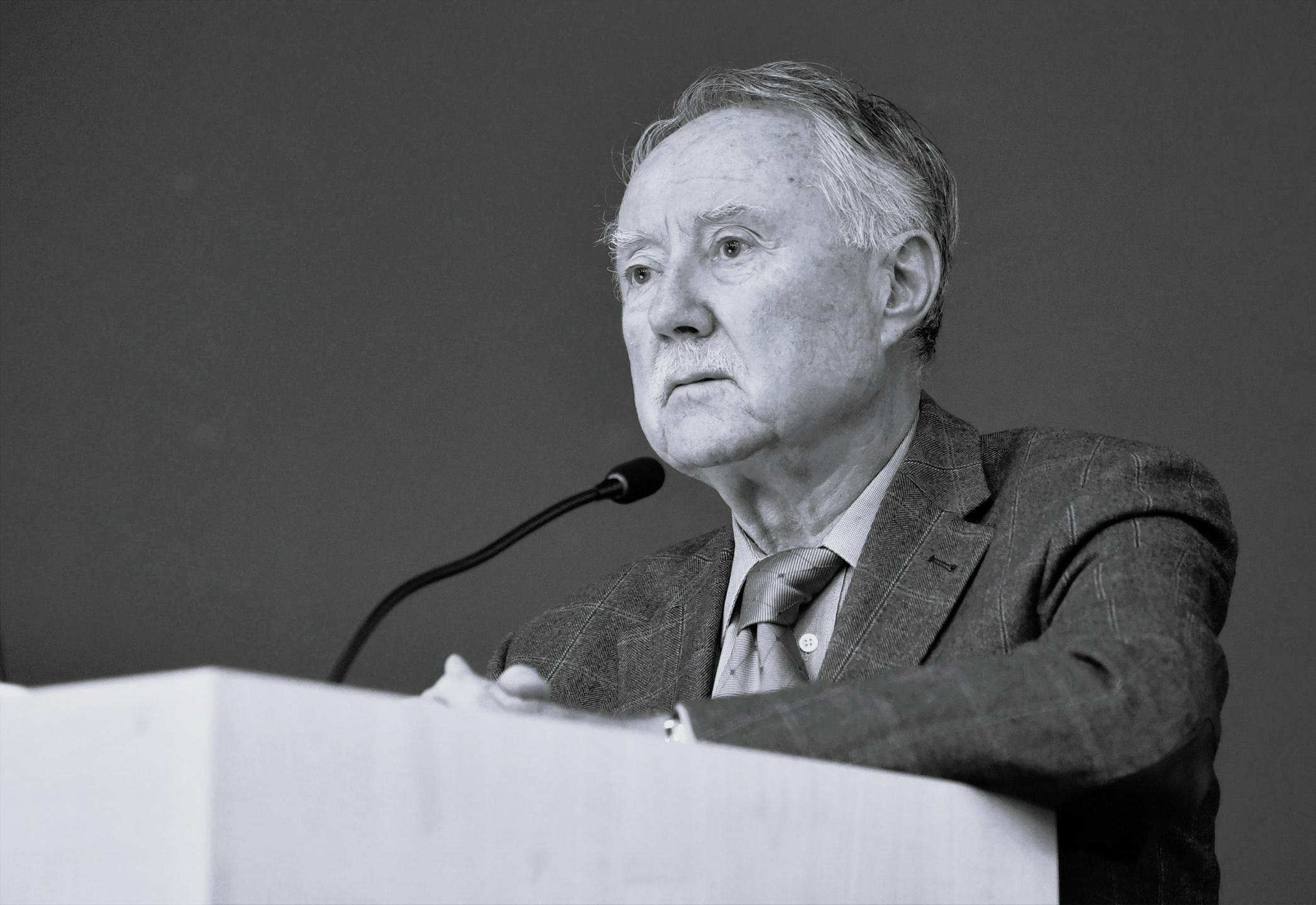 Umrl je zaslužni profesor in nekdanji diplomat in politik Anton Bebler