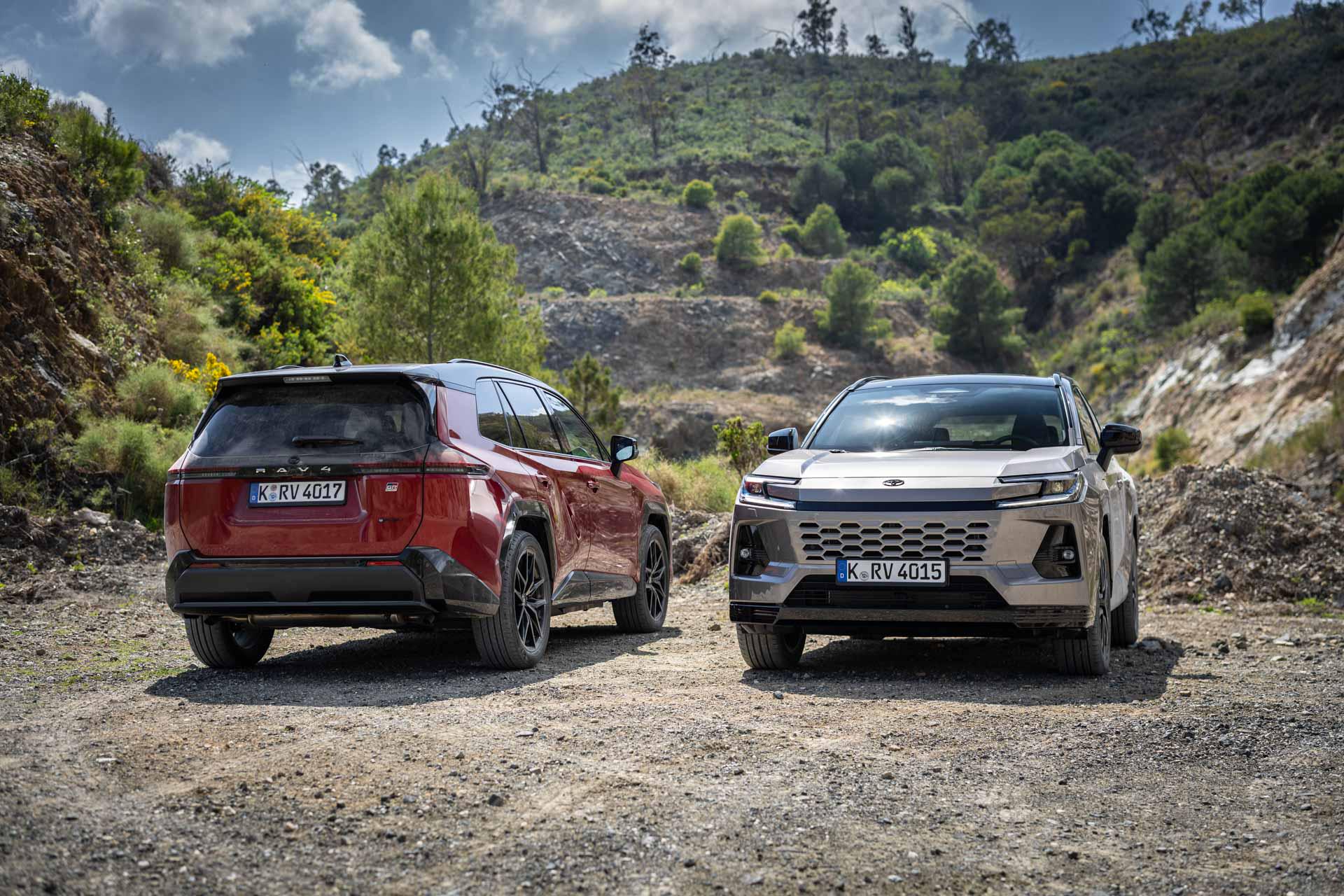 100 km na elektriko in dve toni vleke: je novi Toyota RAV4 popoln paket?